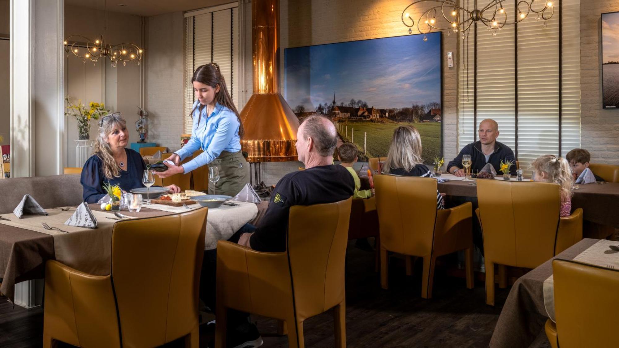 Best Western Plus Hotel Restaurant Aduard エクステリア 写真
