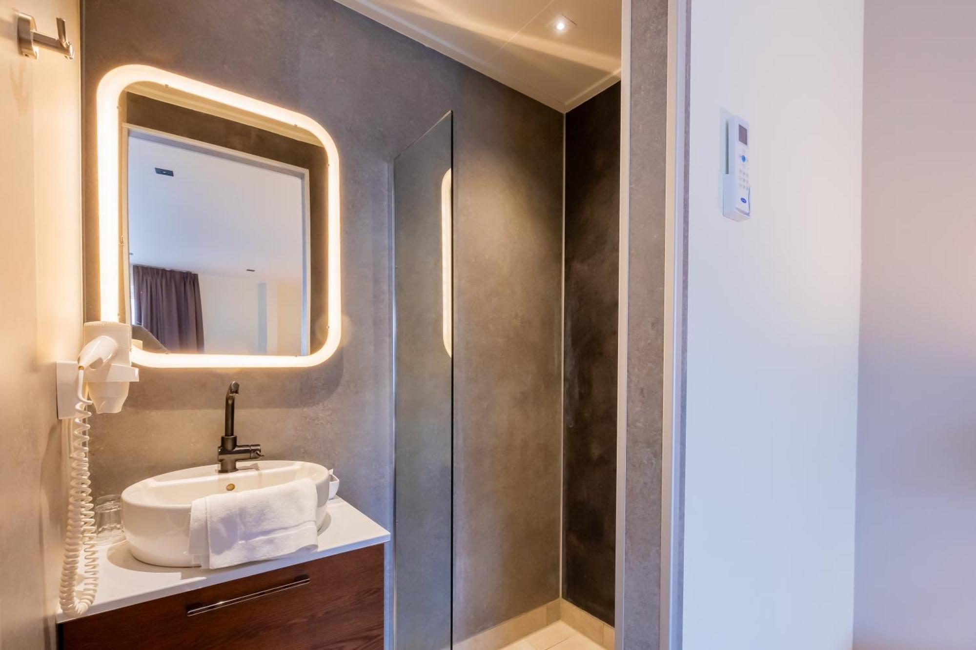 Best Western Plus Hotel Restaurant Aduard エクステリア 写真
