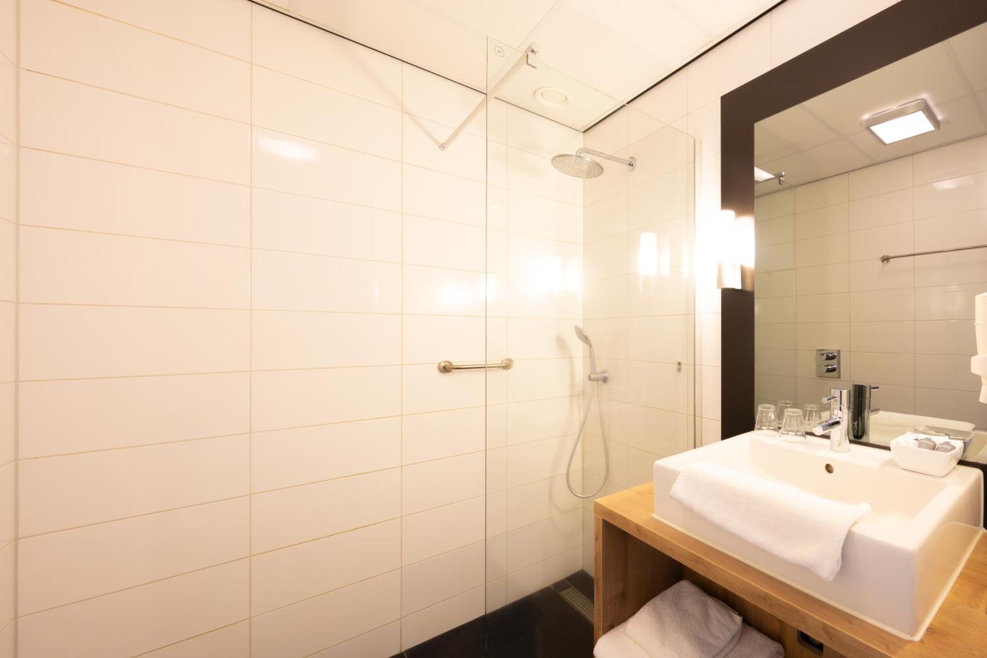 Best Western Plus Hotel Restaurant Aduard エクステリア 写真